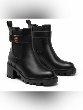 Dream Pairs Black Lug Sole Ankle Boots with Gold Buckle Size 10